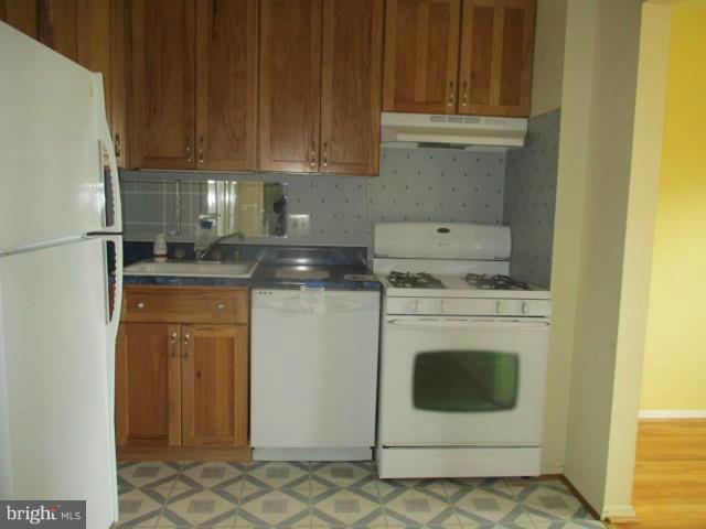 12 Cardor Court, Unit 302 Baltimore, MD 21236 - Photo 10 of 19 Kitchen