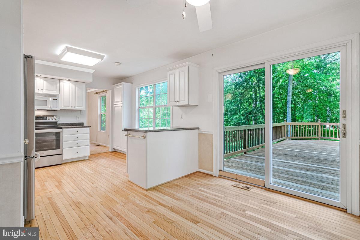 3411 Holland Cliffs Road Huntingtown, MD 20639 - Photo 21 of 43 kitchen
