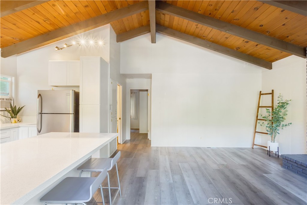 887 Arrowhead Villa Road Lake Arrowhead, CA 92352 - Photo 11 of 26