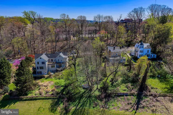 $129,900 | 1303 West Northern Parkway, Baltimore, MD 21210