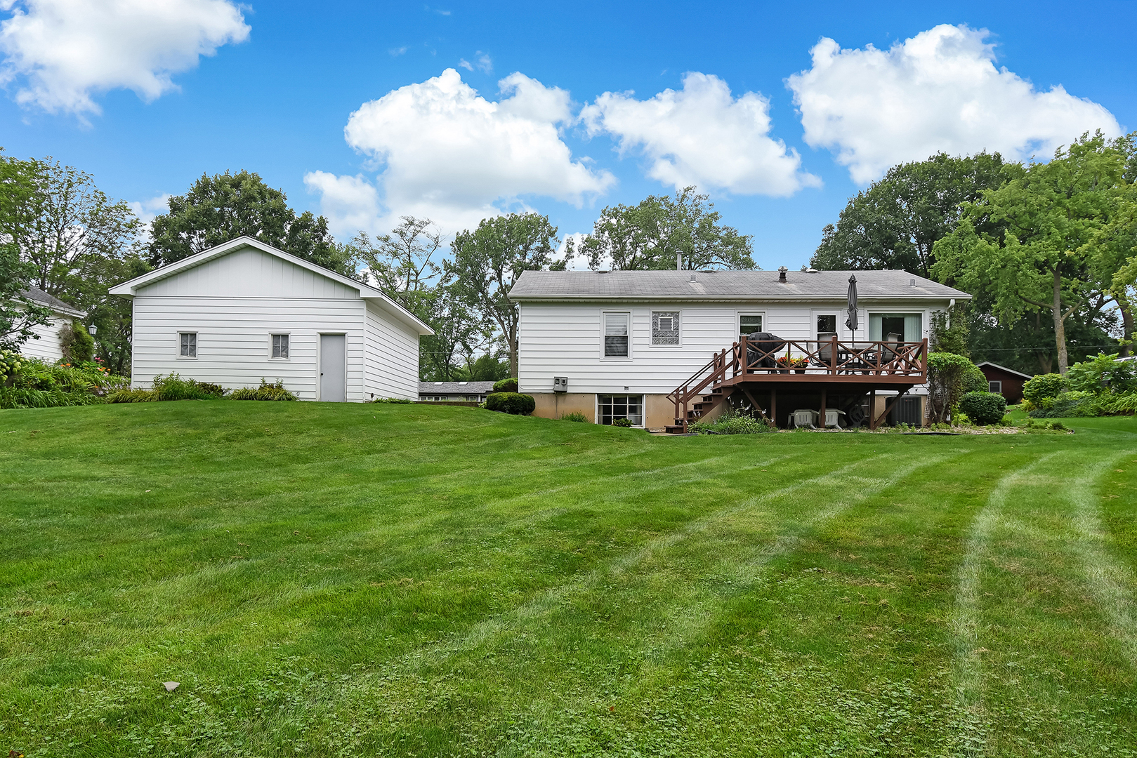 11317 74th Street Burr Ridge, IL 60527 - Photo 20 of 22