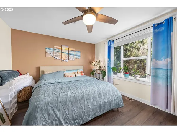 $529,000 | 1676 Southeast 3rd Street, Astoria, OR 97103