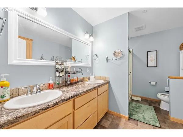 $529,000 | 1676 Southeast 3rd Street, Astoria, OR 97103