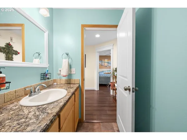 $529,000 | 1676 Southeast 3rd Street, Astoria, OR 97103