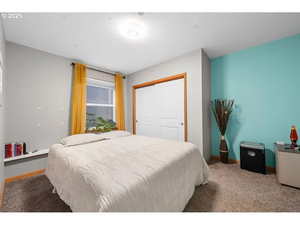 $529,000 | 1676 Southeast 3rd Street, Astoria, OR 97103