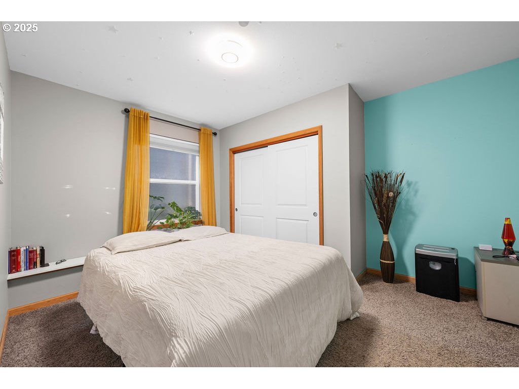 1676 Southeast 3rd Street Astoria, OR 97103 - Photo 27 of 34