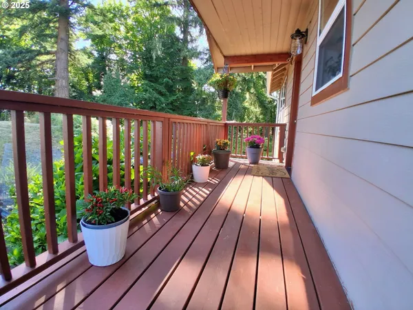 $529,000 | 1676 Southeast 3rd Street, Astoria, OR 97103