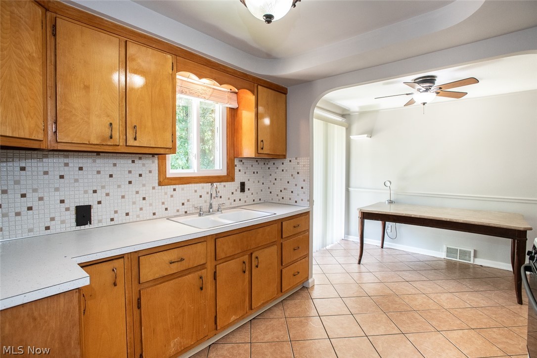 1817 Keystone Road Cleveland, OH 44134 - Photo 8 of 23 Eat-in Kitchen