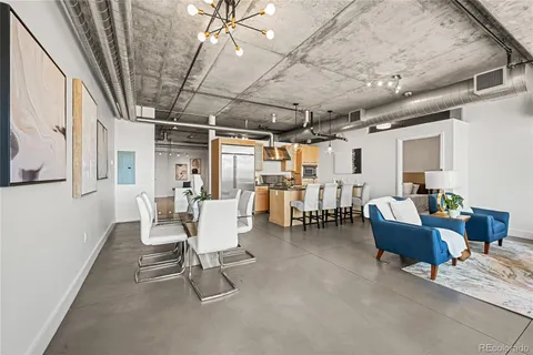 $785,000 | 2100 16th St Mall, Unit 606, Denver, CO 80202