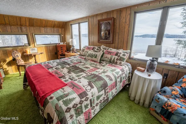 $649,500 | 1113 Old Piseco Road, Arietta, NY 12139