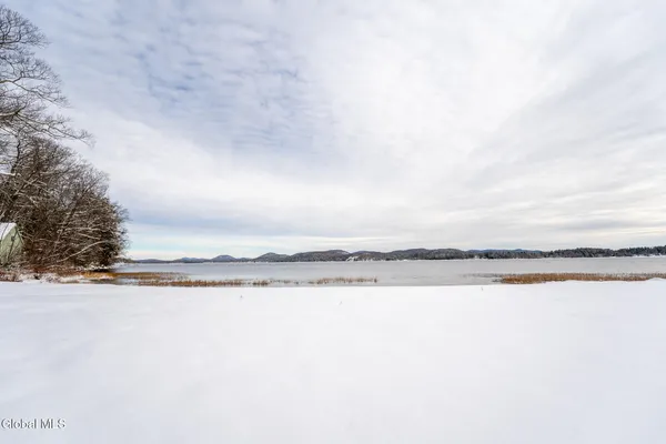 $649,500 | 1113 Old Piseco Road, Arietta, NY 12139