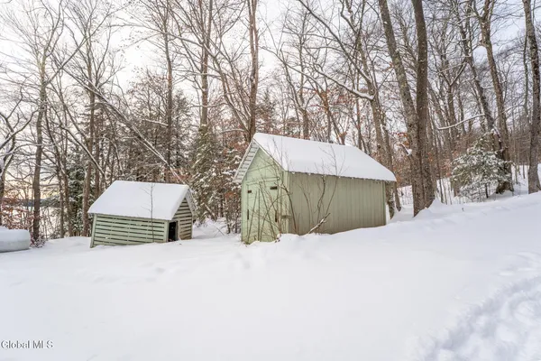 $649,500 | 1113 Old Piseco Road, Arietta, NY 12139