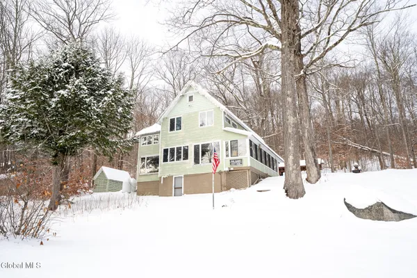 $649,500 | 1113 Old Piseco Road, Arietta, NY 12139