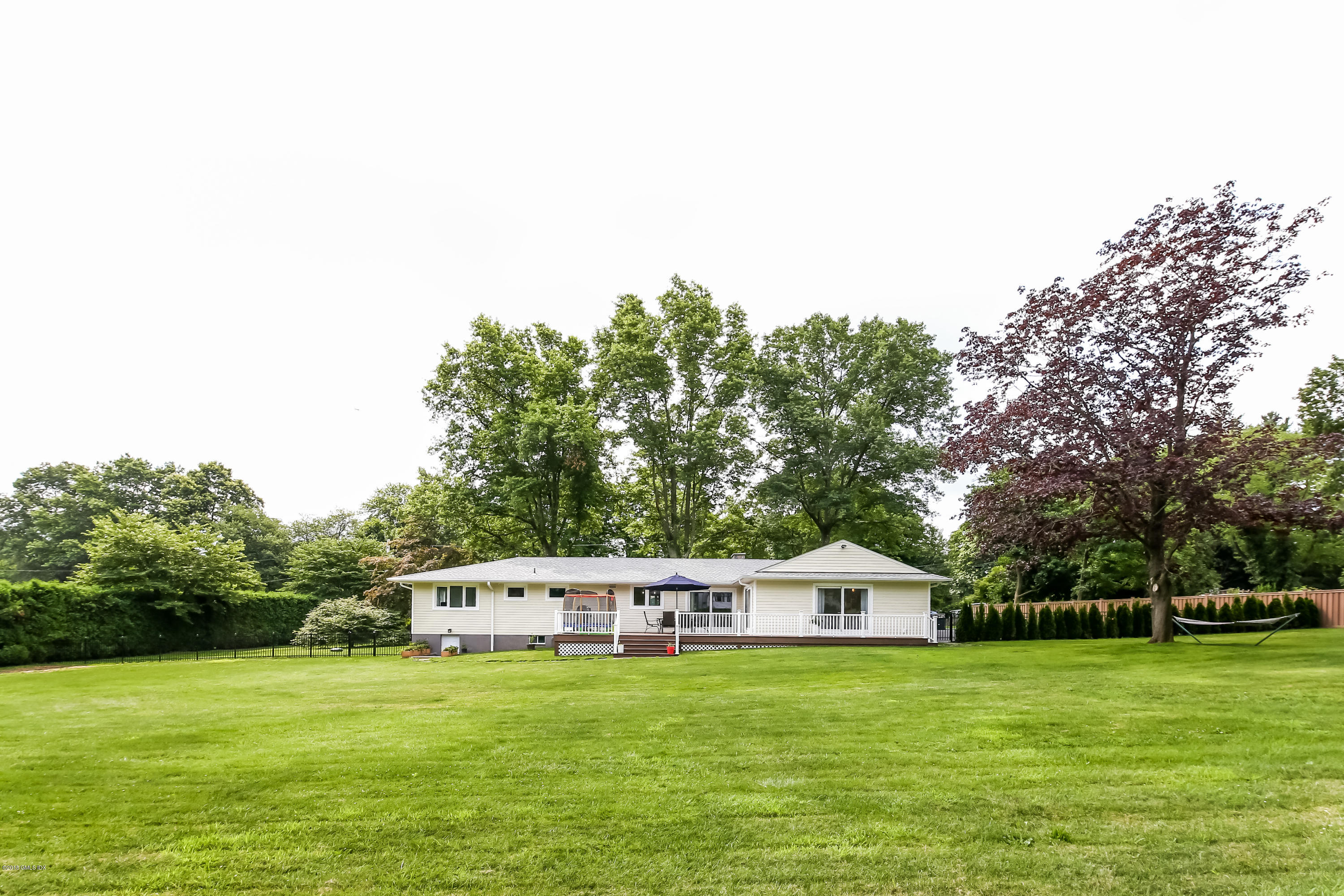 7 Hettiefred Road Greenwich, CT 06831 - Photo 35 of 35 Full fenced acre