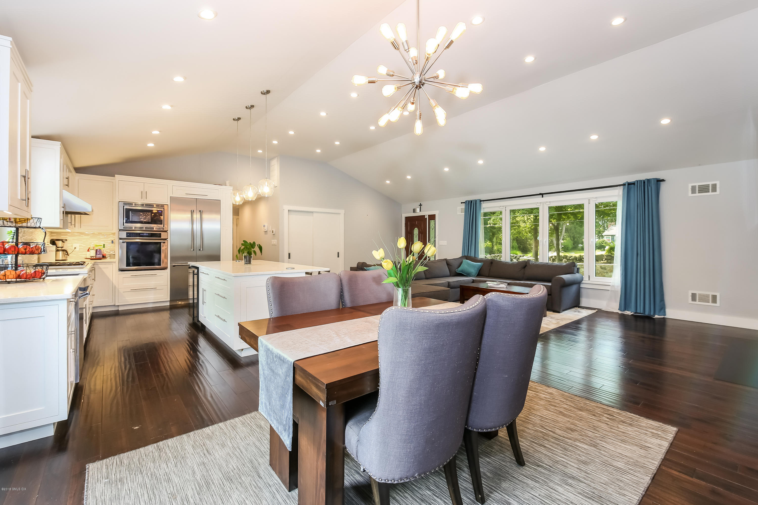 7 Hettiefred Road Greenwich, CT 06831 - Photo 8 of 35 Kitchen & Dining space