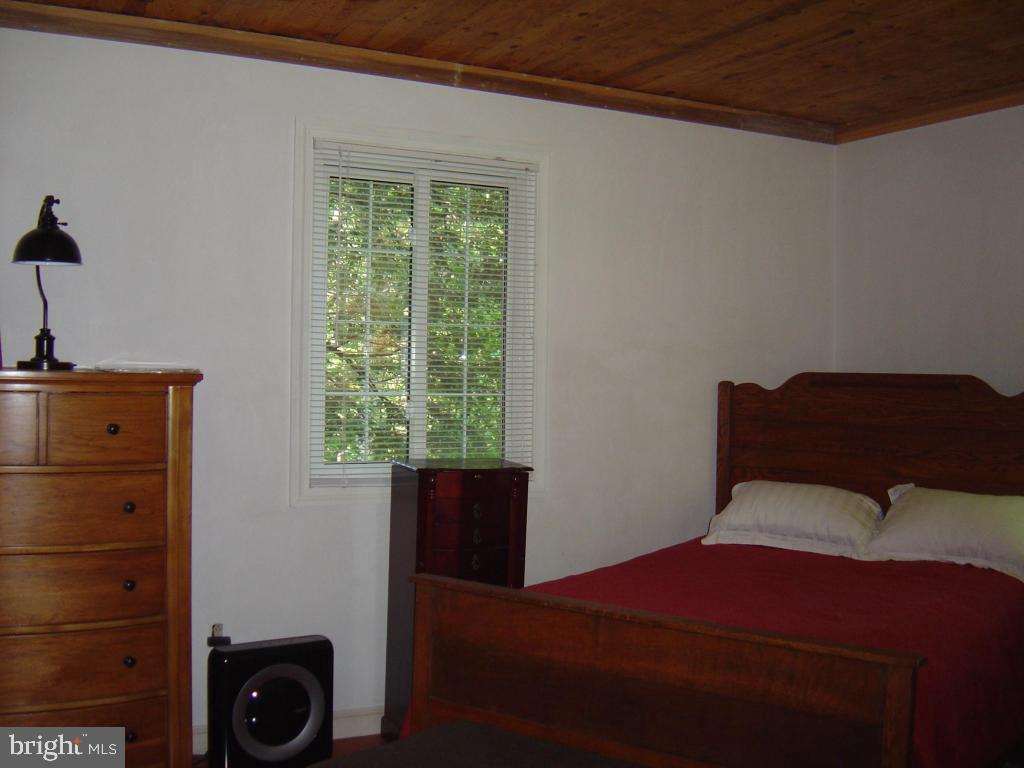 1290 Seglock Road Lititz, PA 17543 - Photo 2 of 8