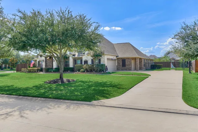 $920,000 | 17703 Fairhaven Lake, Cypress, TX 77433