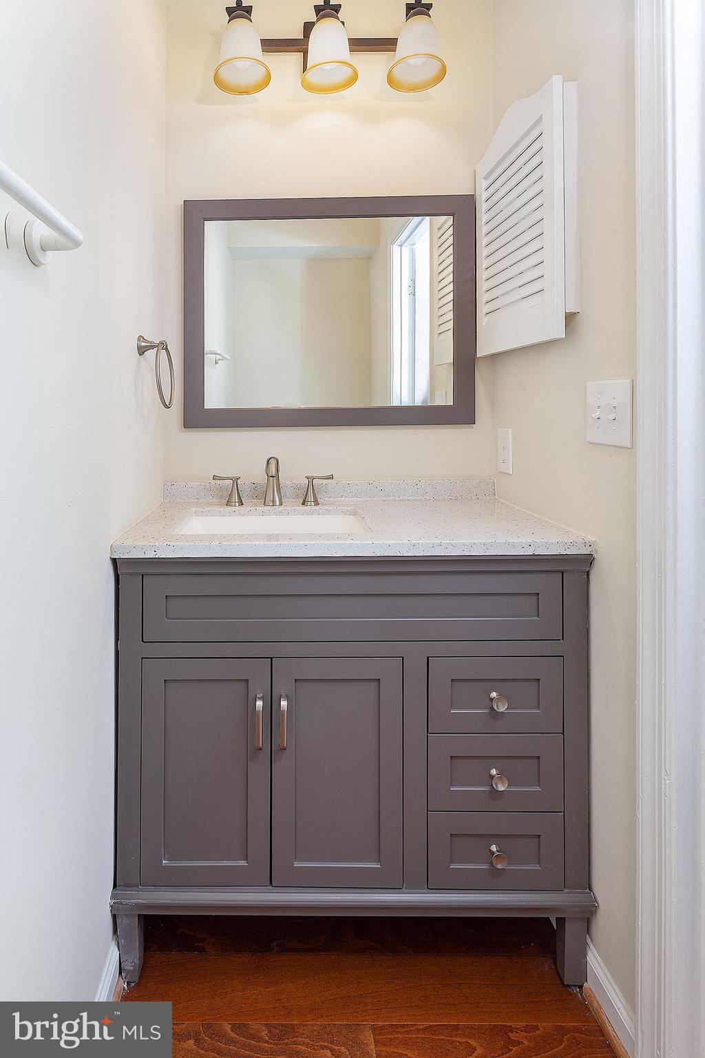 6013 Powell's Landing Road Burke, VA 22015 - Photo 8 of 44 Gallery Image 8