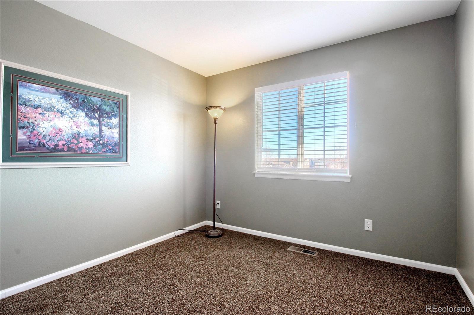 9995 Strathfield Lane Highlands Ranch, CO 80126 - Photo 13 of 26 Gallery Image 13