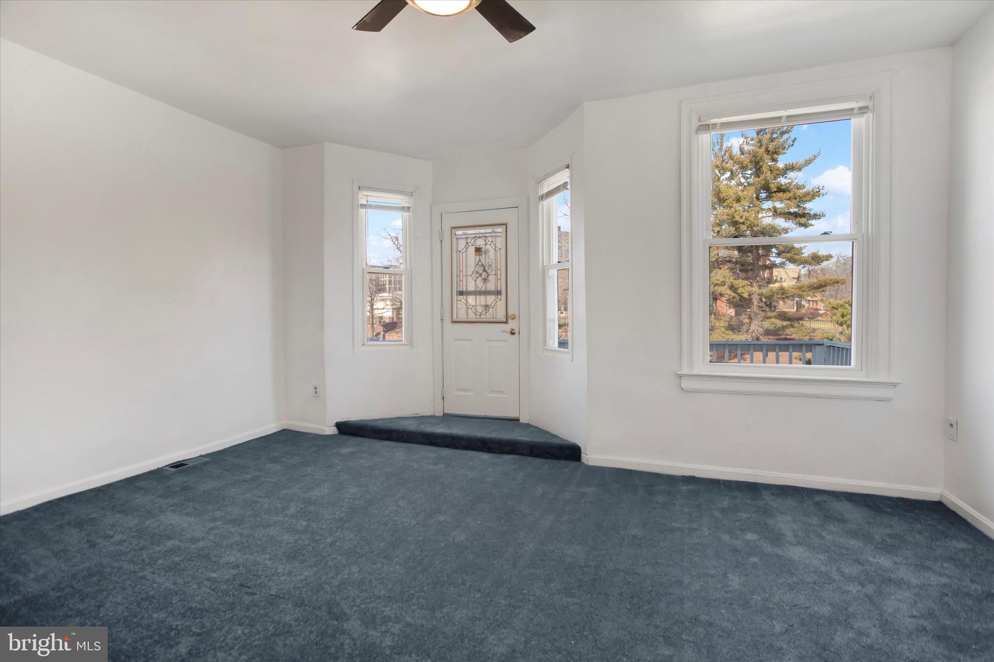637 M Street Northeast Washington, DC 20002 - Photo 7 of 15 an empty room with windows