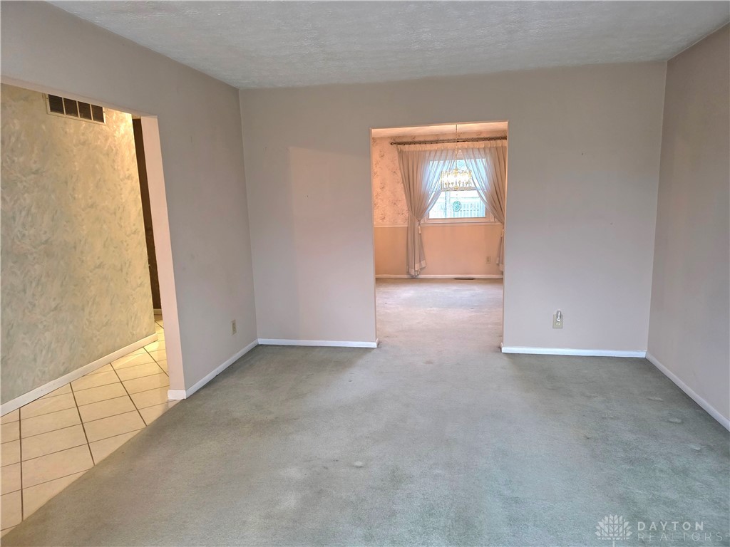 9920 Sheehan Road Dayton, OH 45458 - Photo 8 of 46