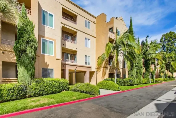 $700,000 | 3550 Lebon Drive, Unit 6330, San Diego, CA 92122