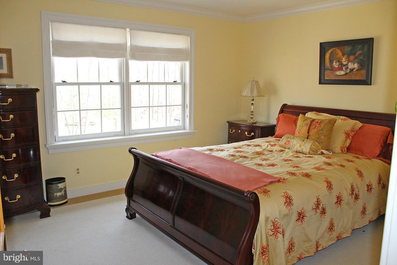 20150 Woodtrail Road Round Hill, VA 20141 - Photo 12 of 23 Bedroom