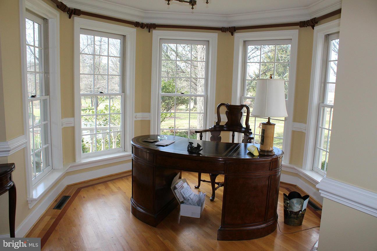 20150 Woodtrail Road Round Hill, VA 20141 - Photo 10 of 23 Interior (General)