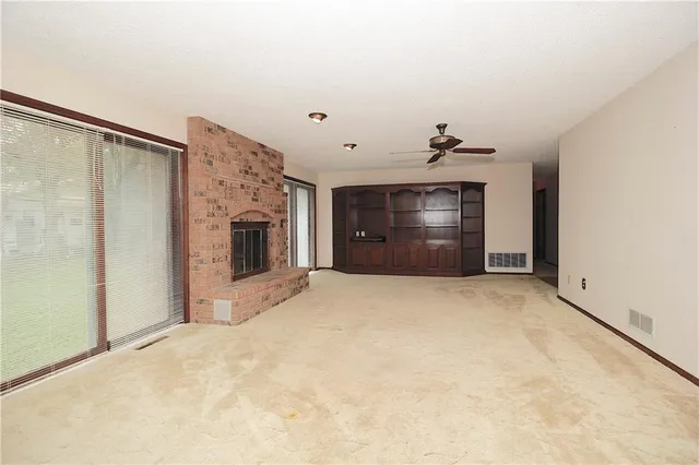 $185,000 | 501 South Pine Street, Colony, KS 66015