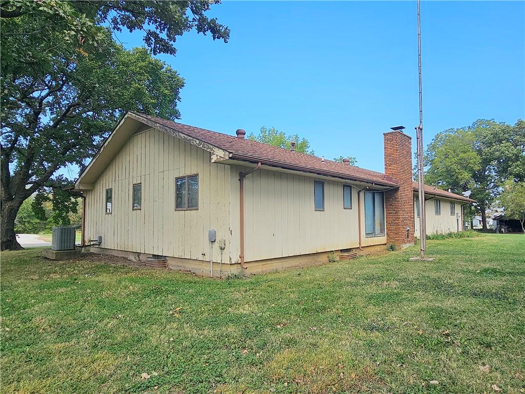 501 South Pine Street Colony, KS 66015 - Photo 4 of 26