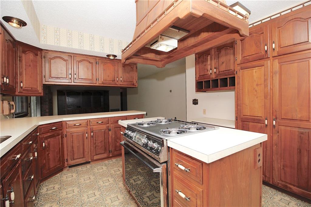 501 South Pine Street Colony, KS 66015 - Photo 5 of 26