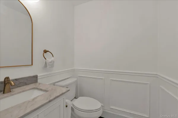 $6,000 | 8 Branding Iron Lane, Glen Cove, NY 11542