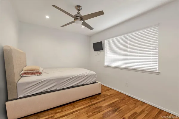 $6,000 | 8 Branding Iron Lane, Glen Cove, NY 11542