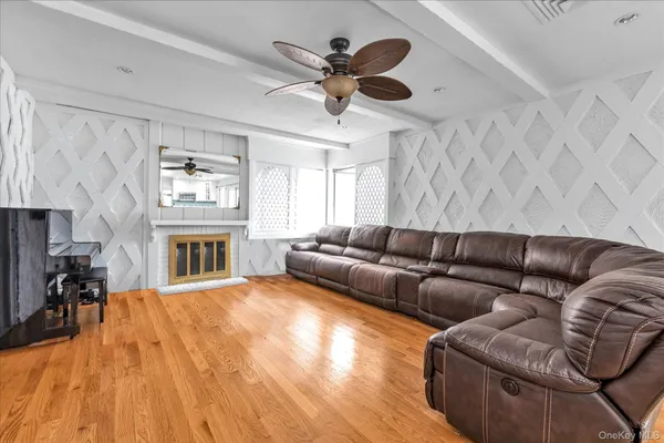 $6,000 | 8 Branding Iron Lane, Glen Cove, NY 11542