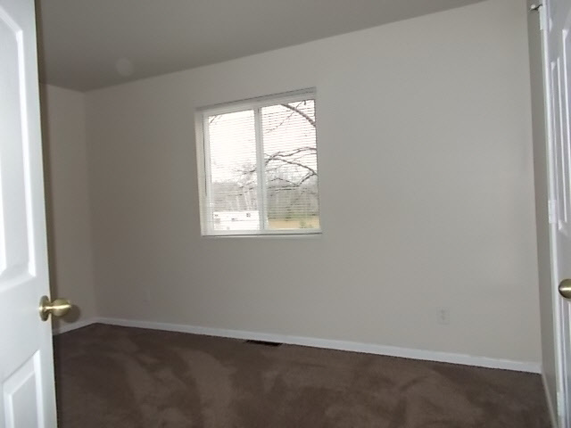 2098 8 Mile Road Kawkawlin, MI 48631 - Photo 7 of 12
