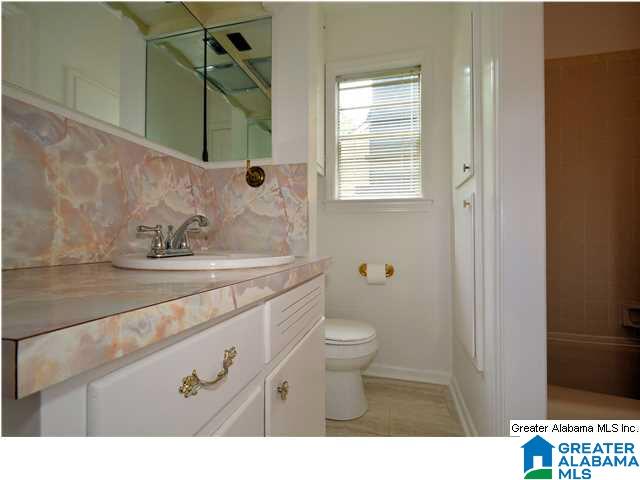 1431 Monticello Road Birmingham, AL 35210 - Photo 11 of 17
