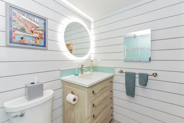 $1,975 | 1605 Highway 1, Unit B302, Jupiter, FL 33477