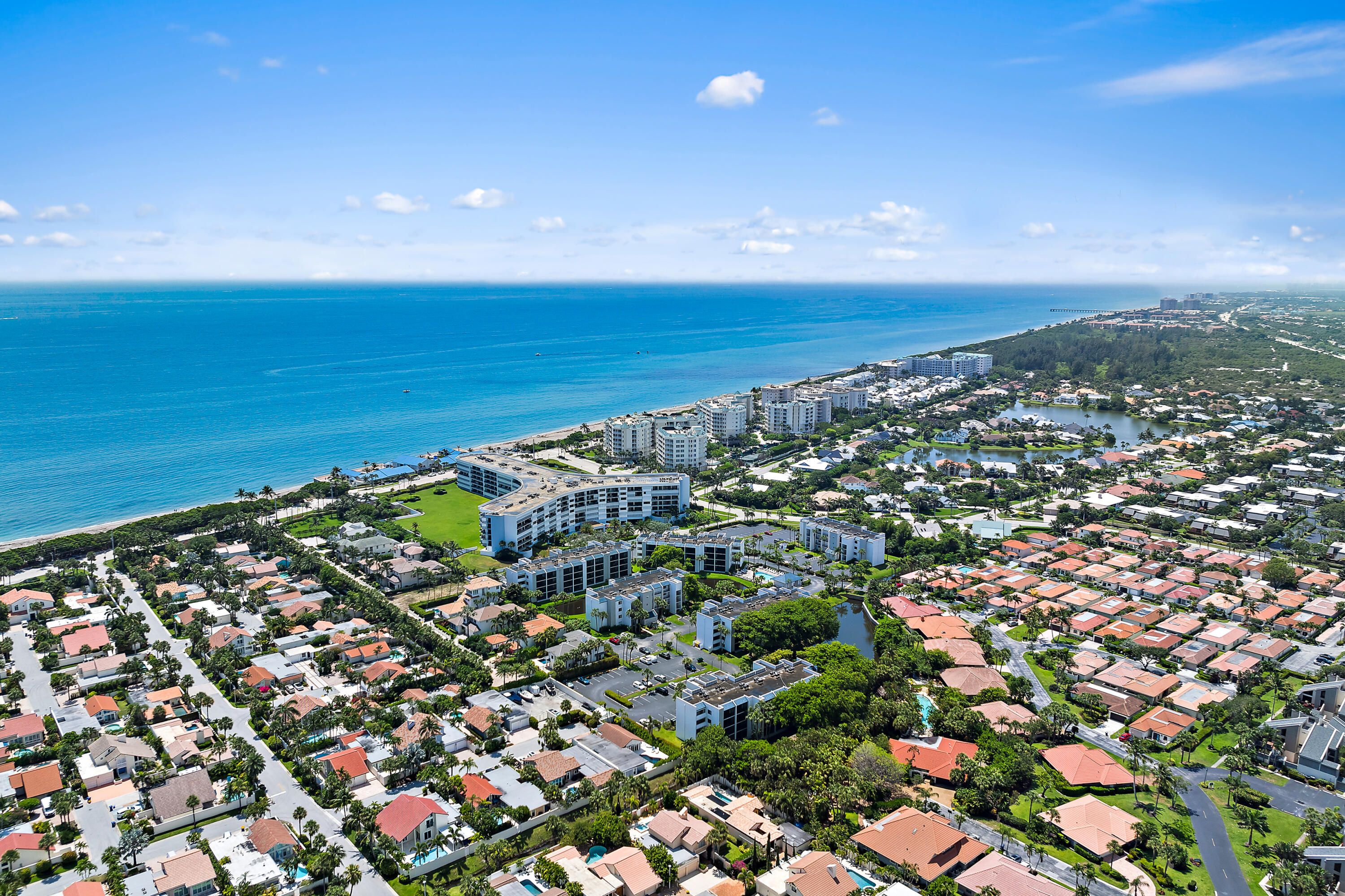 1605 Highway 1, Unit B302 Jupiter, FL 33477 - Photo 43 of 47 a view of an ocean