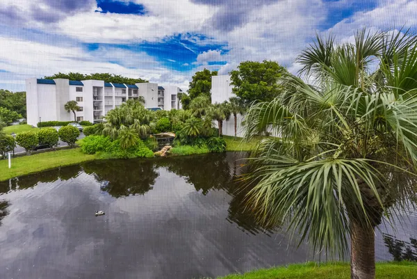 $1,975 | 1605 Highway 1, Unit B302, Jupiter, FL 33477