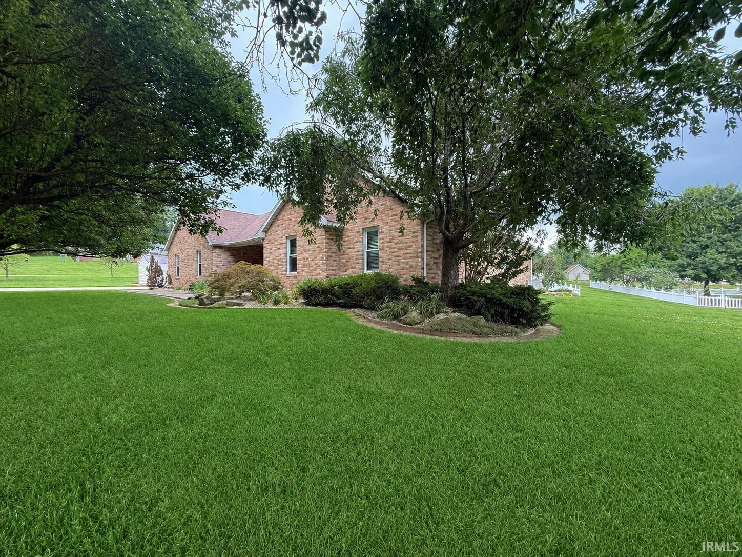 4 White Ridge Court Washington, IN 47501 - Photo 6 of 40