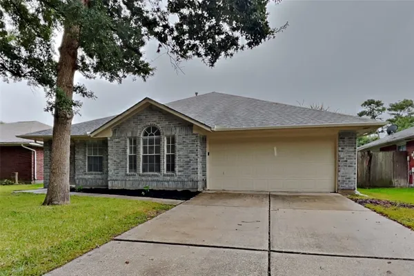 $2,000 | 2222 Friarwood Trail, Houston, TX 77339