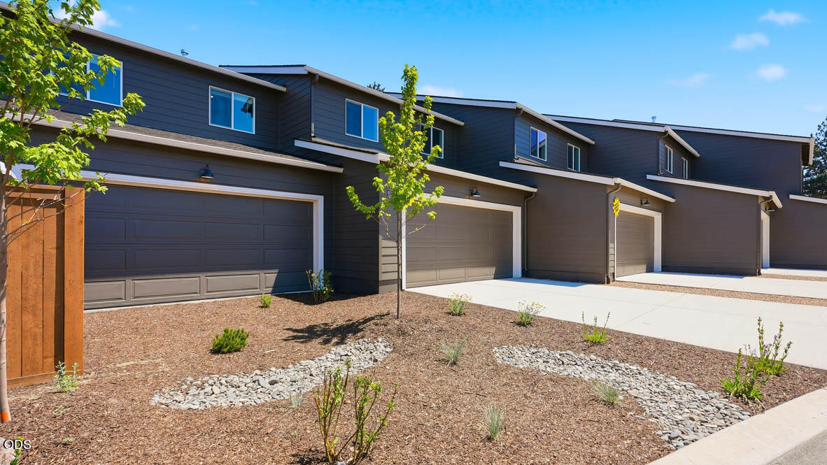 61223 Parrell Road Bend, OR 97702 - Photo 24 of 25