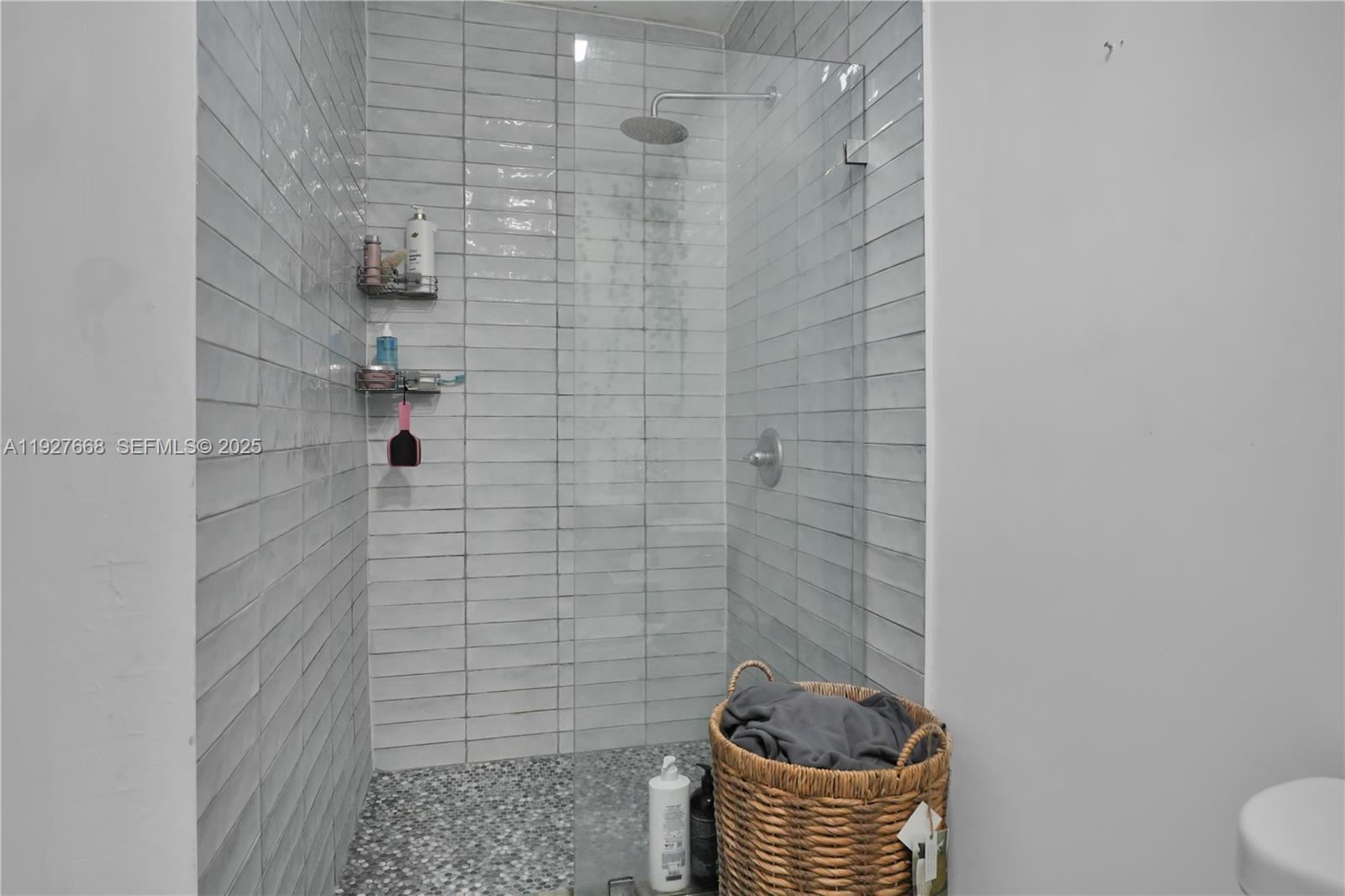 601 Southwest 6th Avenue Miami, FL 33130 - Photo 11 of 20 a bathroom with a toilet