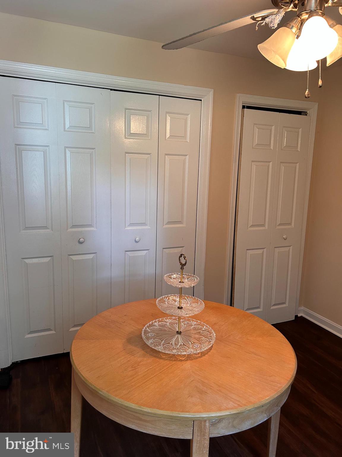 118 Fischer Road Grasonville, MD 21638 - Photo 15 of 37 Dining Area with Double Doors & Washer/Dryer