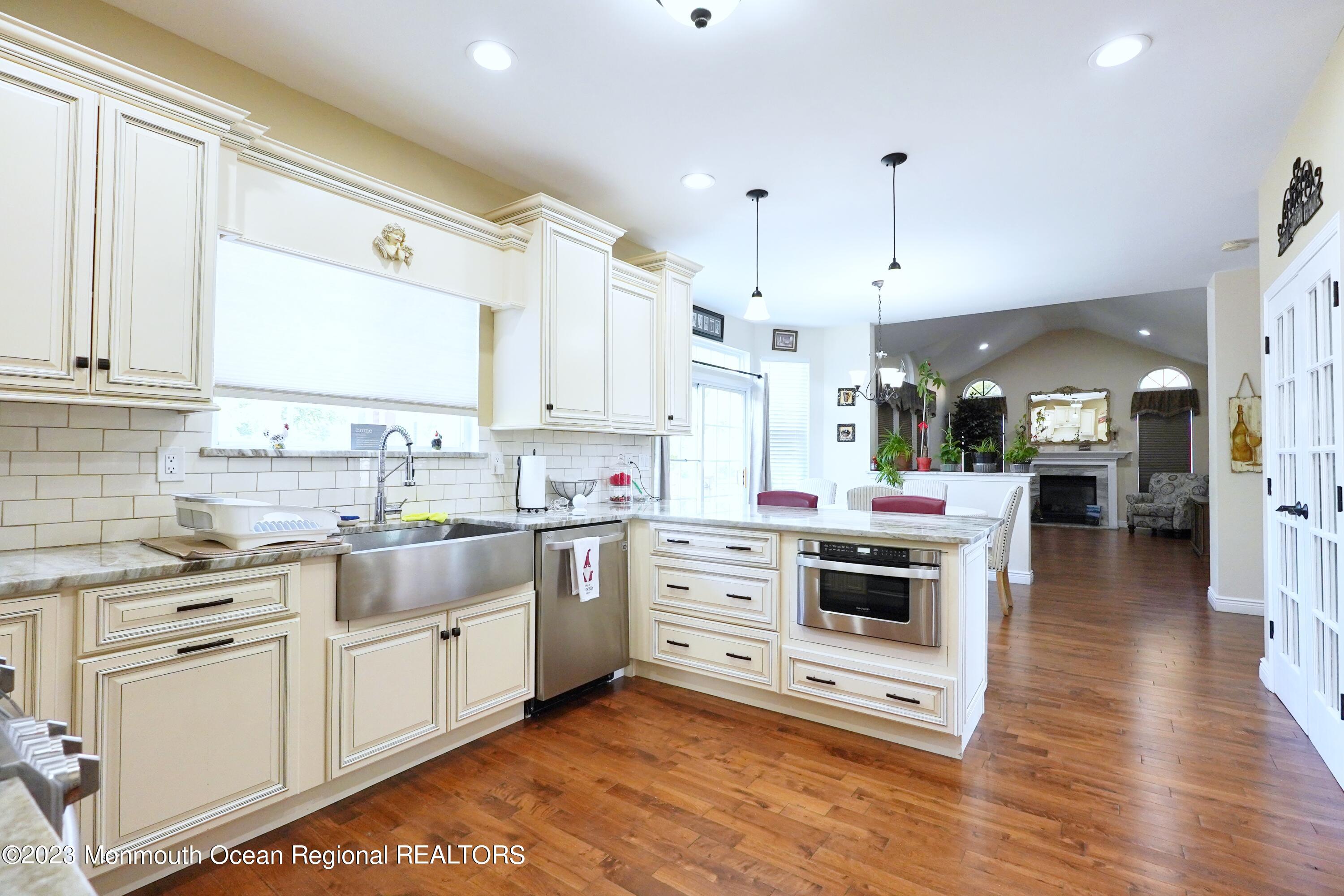 26 Victoria Circle Jackson, NJ 08527 - Photo 19 of 40 Photo Dec 14 2022, 8 40 26 AM