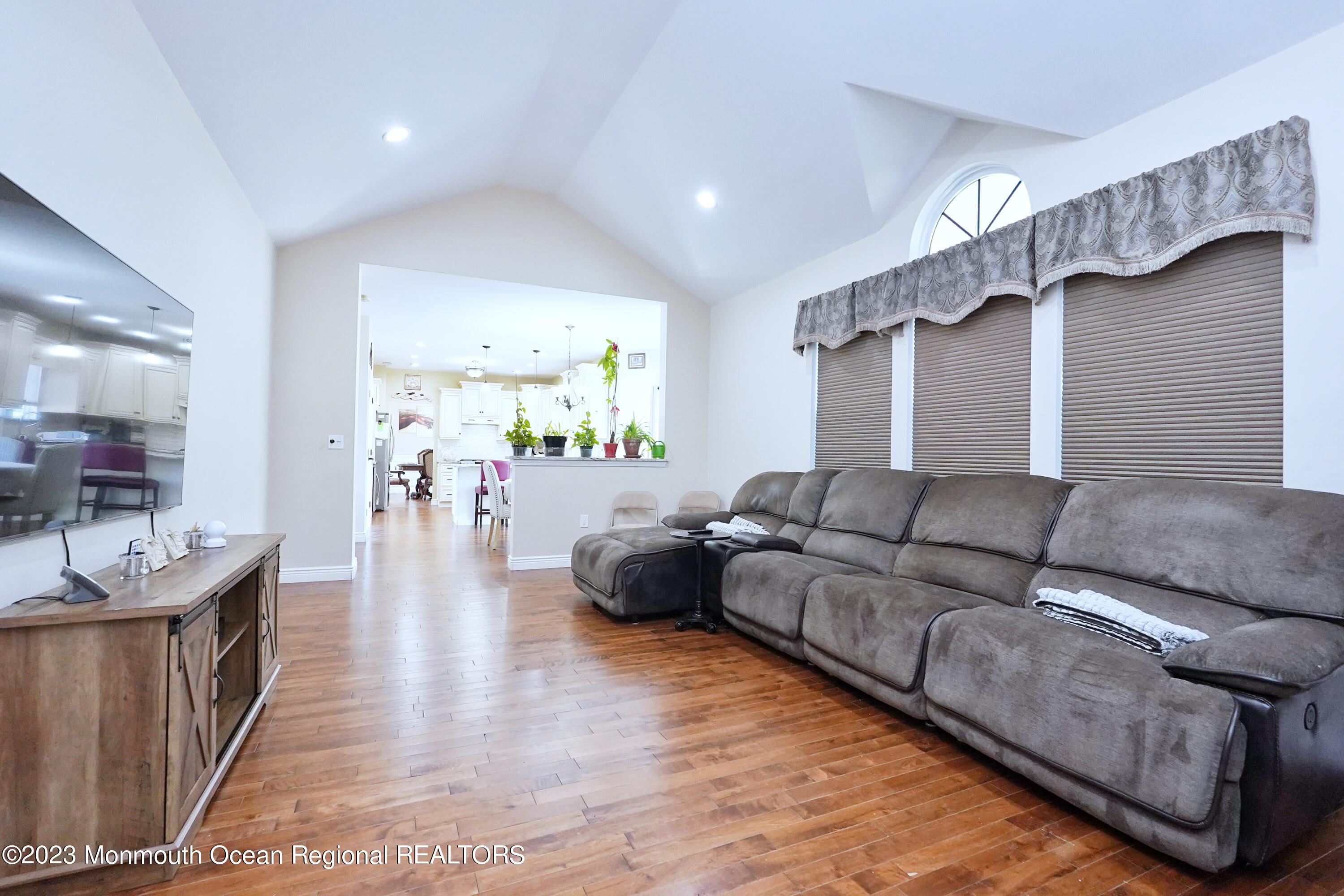 26 Victoria Circle Jackson, NJ 08527 - Photo 24 of 40 Photo Dec 14 2022, 8 40 08 AM