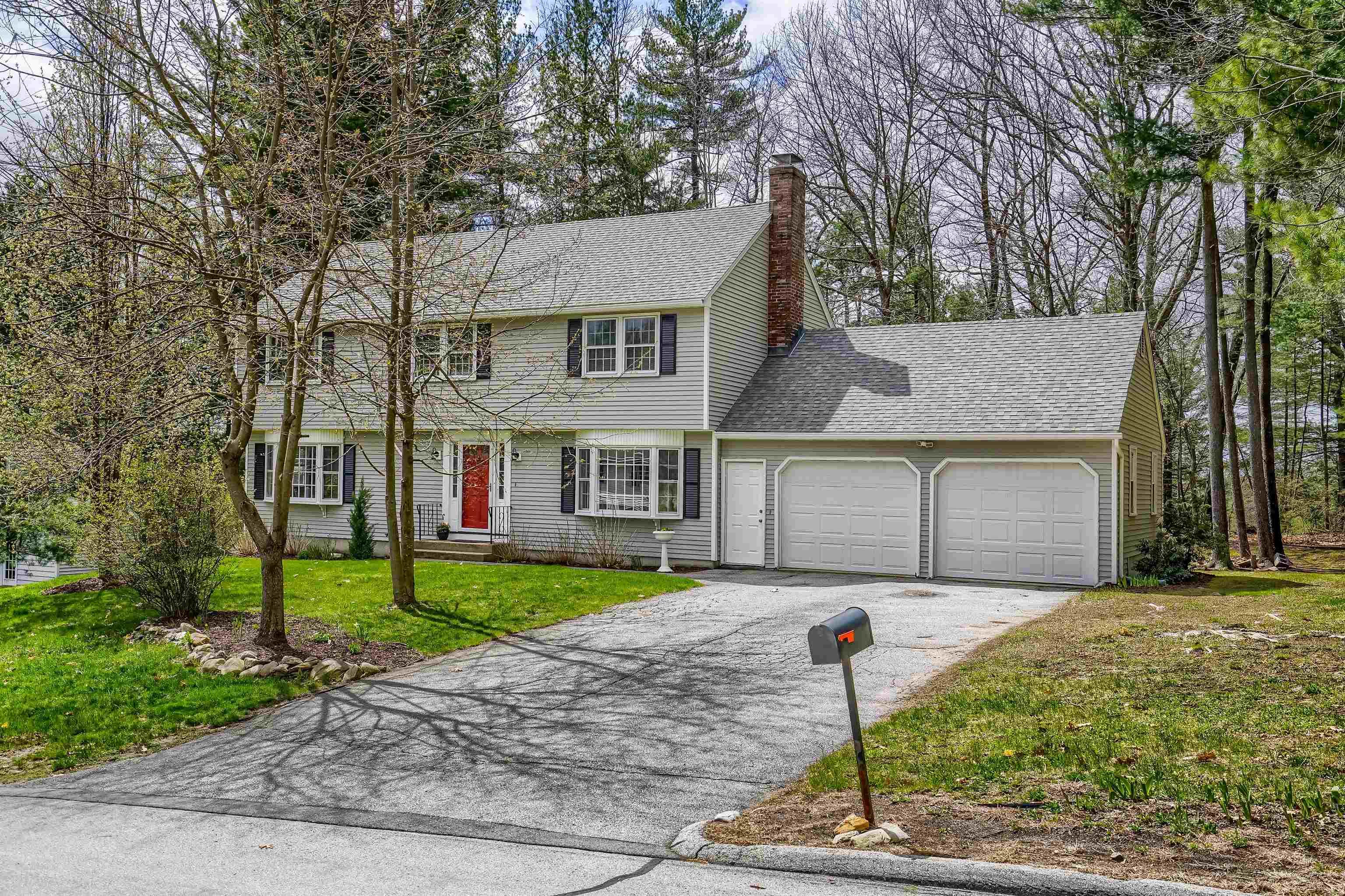 7 Whitman Road Nashua, NH 03062 - Photo 26 of 36