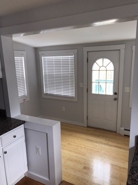 122 George Street Warwick, RI 02888 - Photo 6 of 7 Family Room/Sunroom