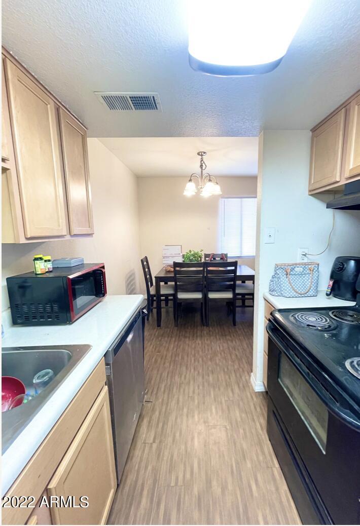 4708 East Broadway Road Phoenix, AZ 85040 - Photo 4 of 11 Screen Shot 2022-06-28 at 4.46.14 PM