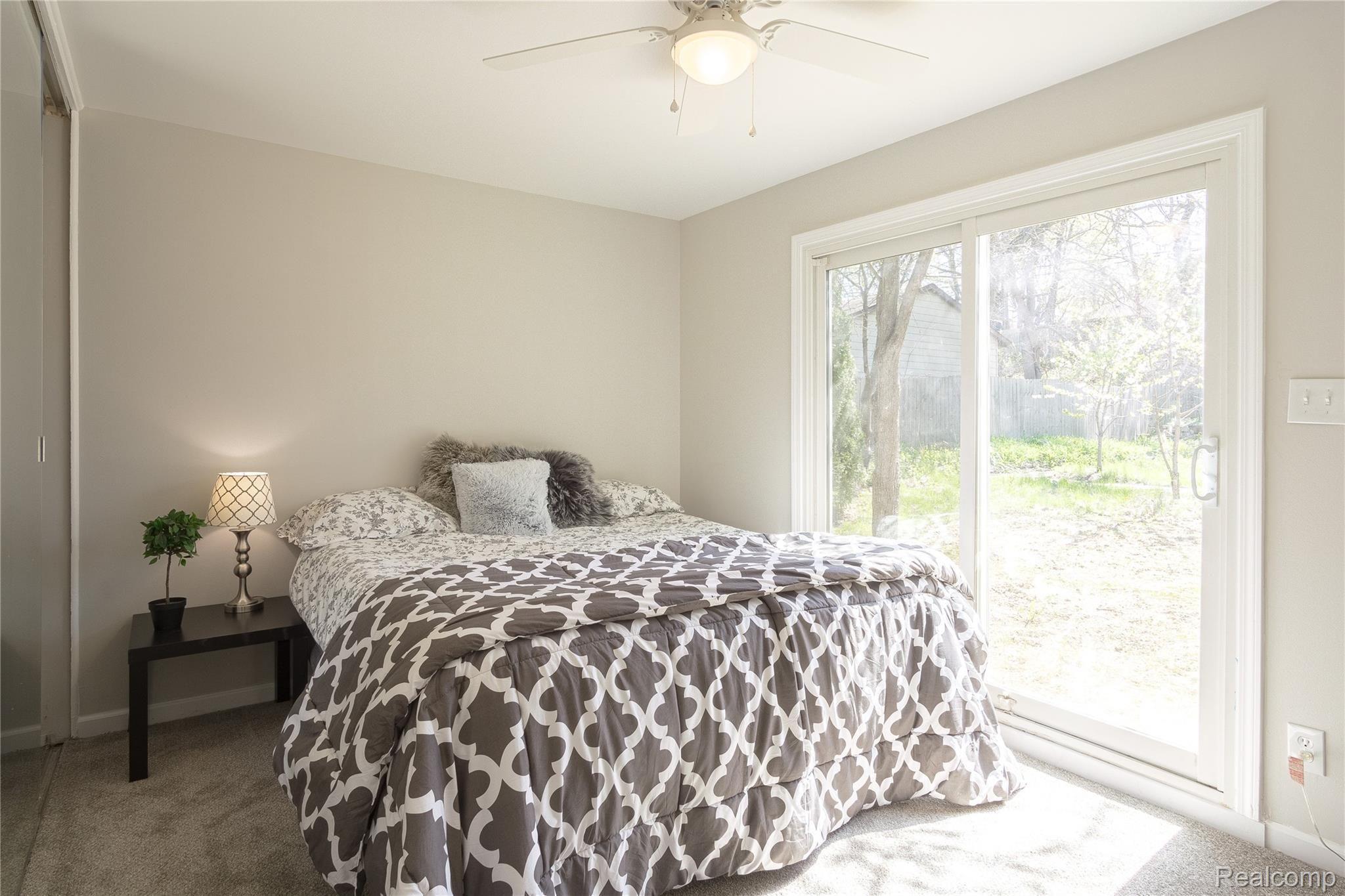 4351 Hatchery Road Waterford, MI 48329 - Photo 16 of 24 Master